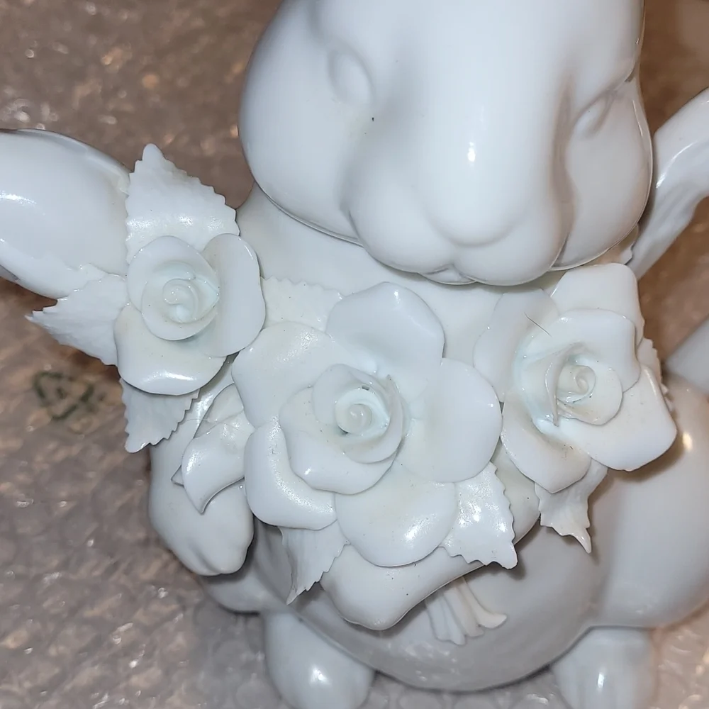 Bunny Rabbit and Rose's Teapot 🫖